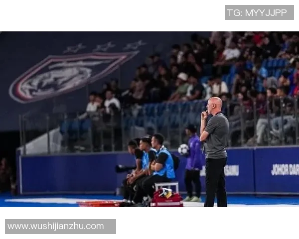 足球明星们在赛季中能否再次夺冠引发球迷热议